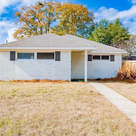 House In Mobile Newly Renovated! Quiet & Centrally Located! Exterior foto
